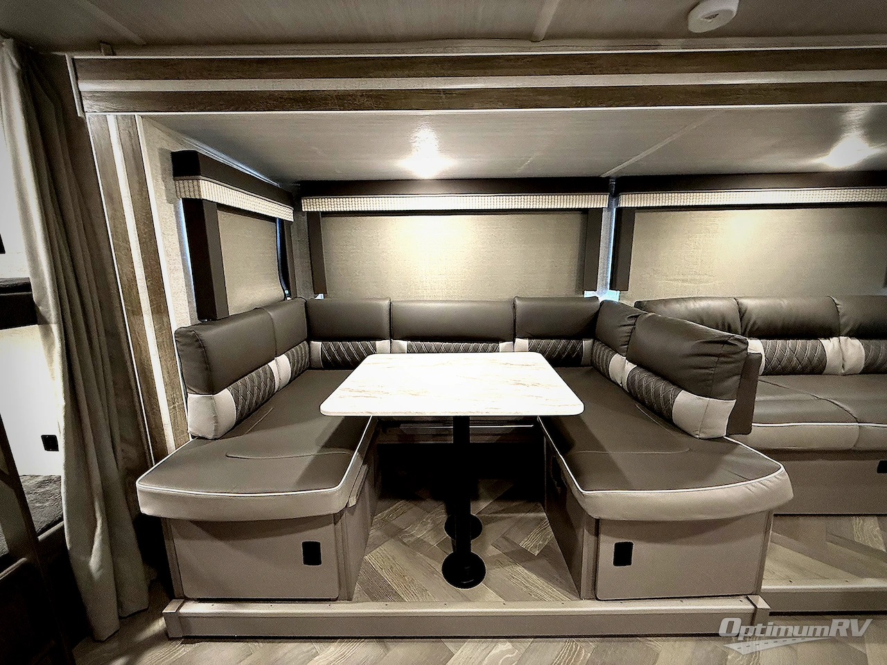 2021 Forest River Wildwood X-Lite 263BHXL Photo 5
