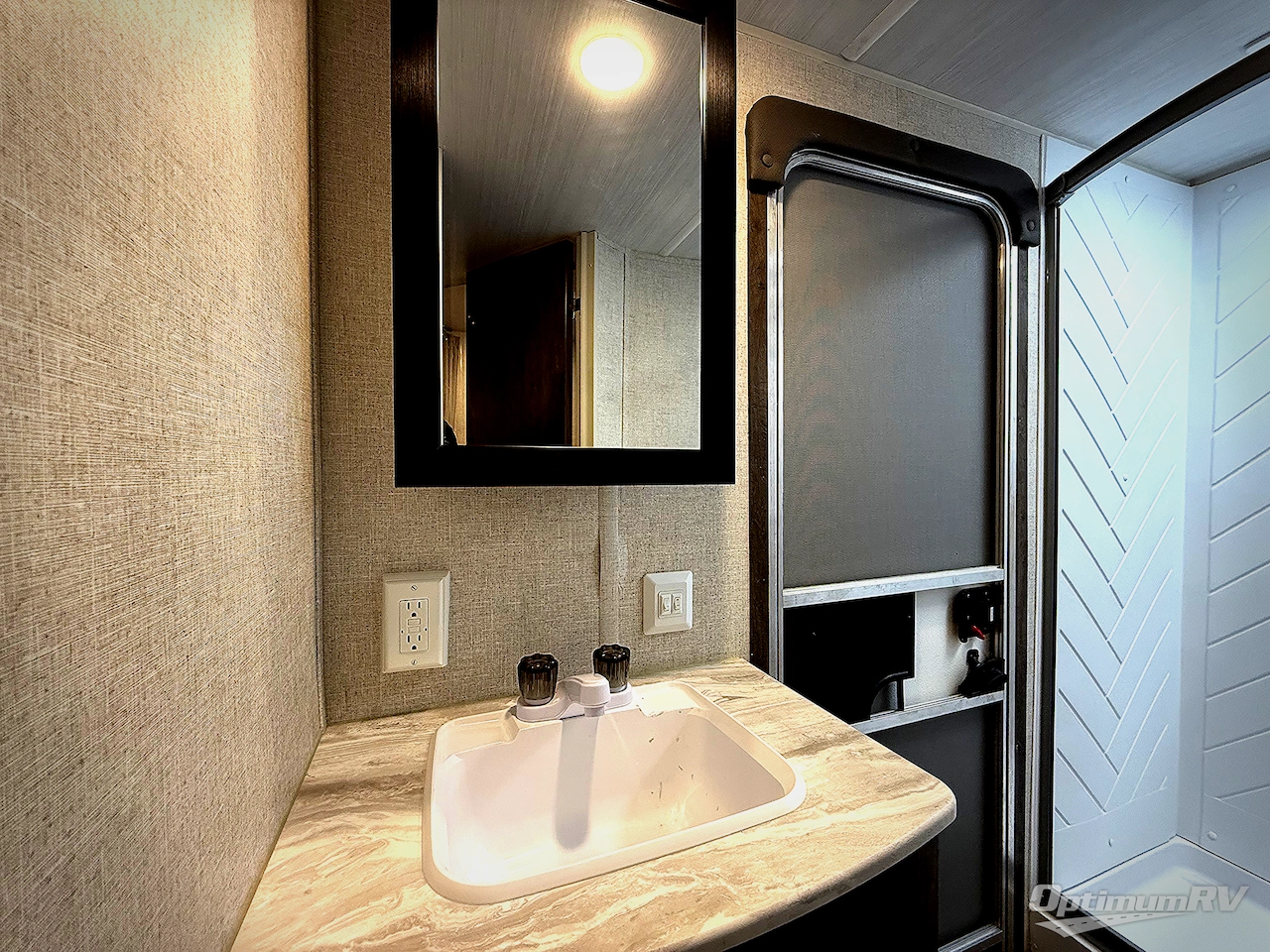2021 Forest River Wildwood X-Lite 263BHXL Photo 13