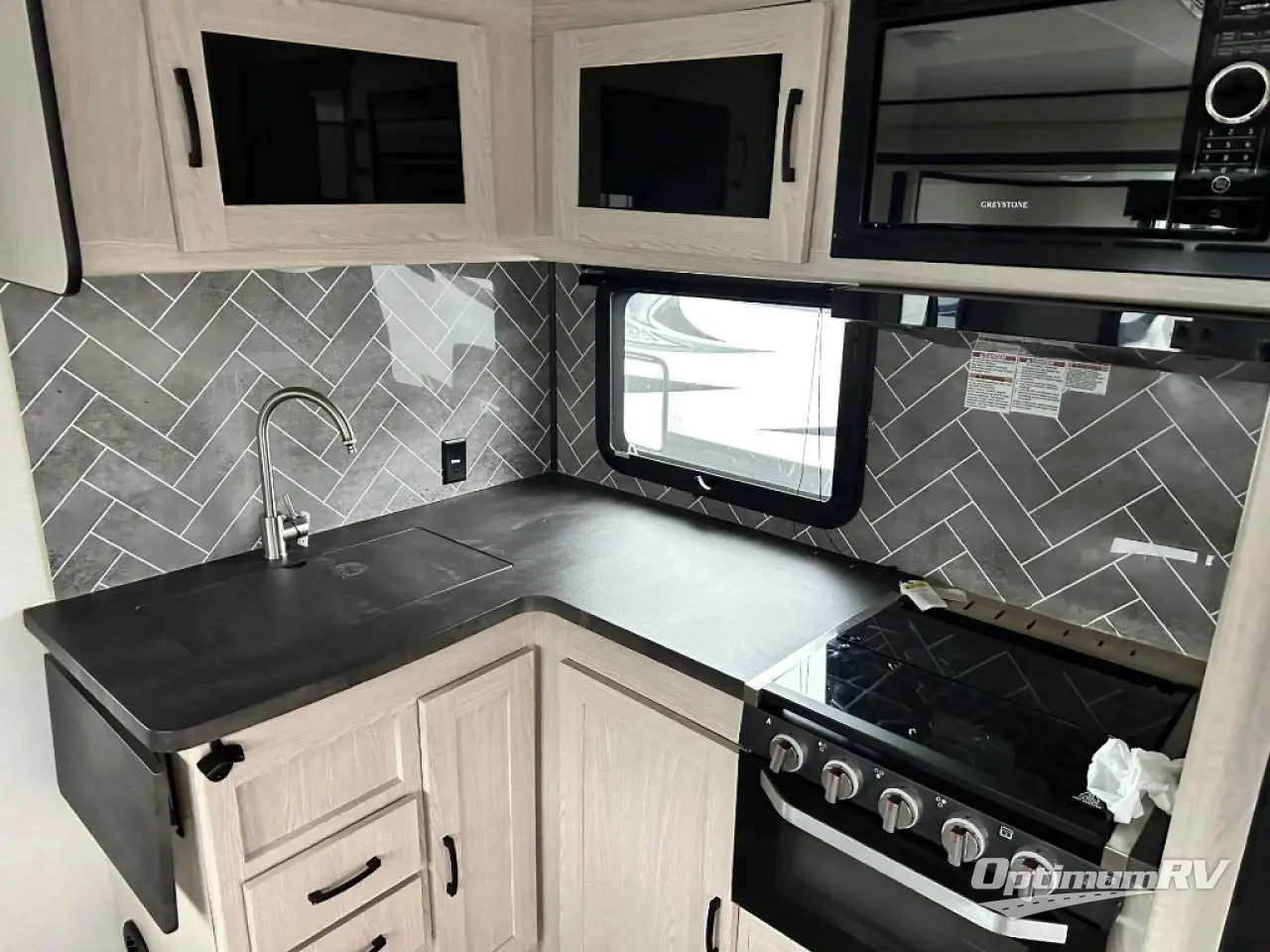 2022 Coachmen Apex Ultra-Lite 265RBSS Photo 6