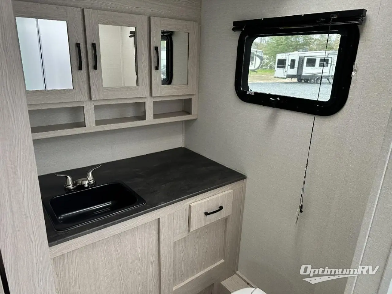 2022 Coachmen Apex Ultra-Lite 265RBSS Photo 11