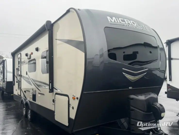 2022 Forest River Flagstaff Micro Lite 25FBLS RV Photo 1