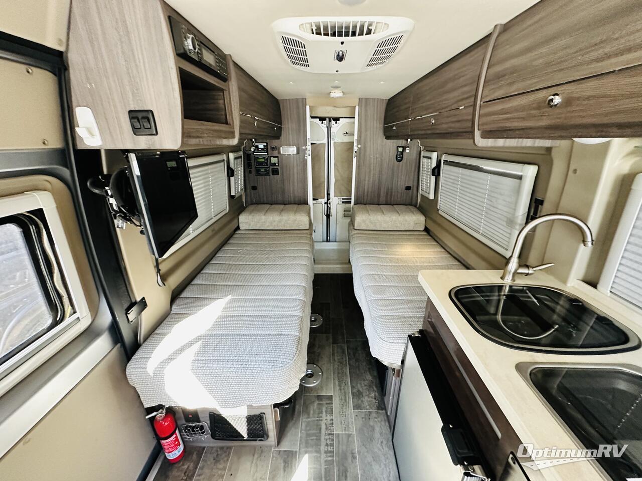 2019 Winnebago Travato 59K Photo 5