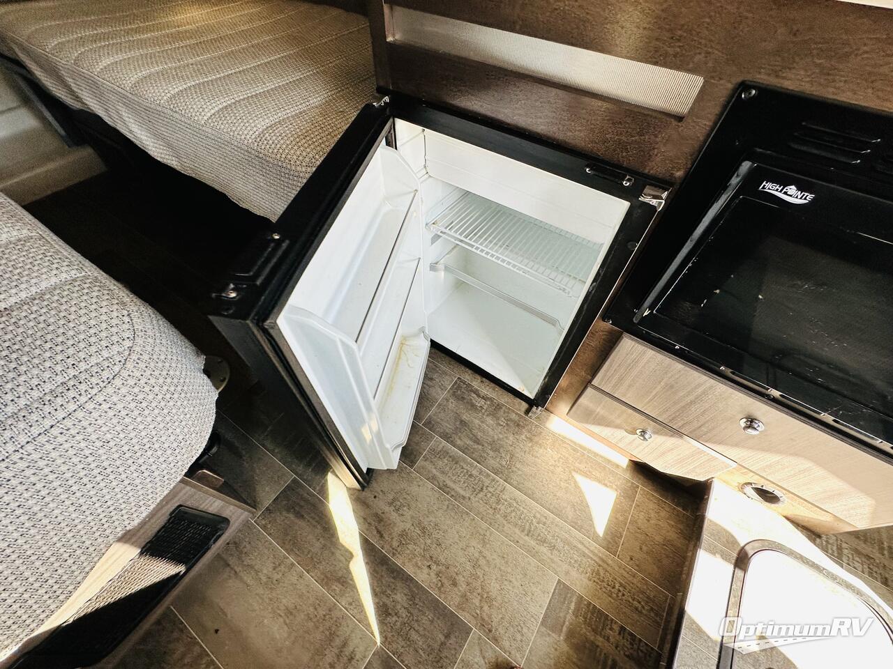 2019 Winnebago Travato 59K Photo 9
