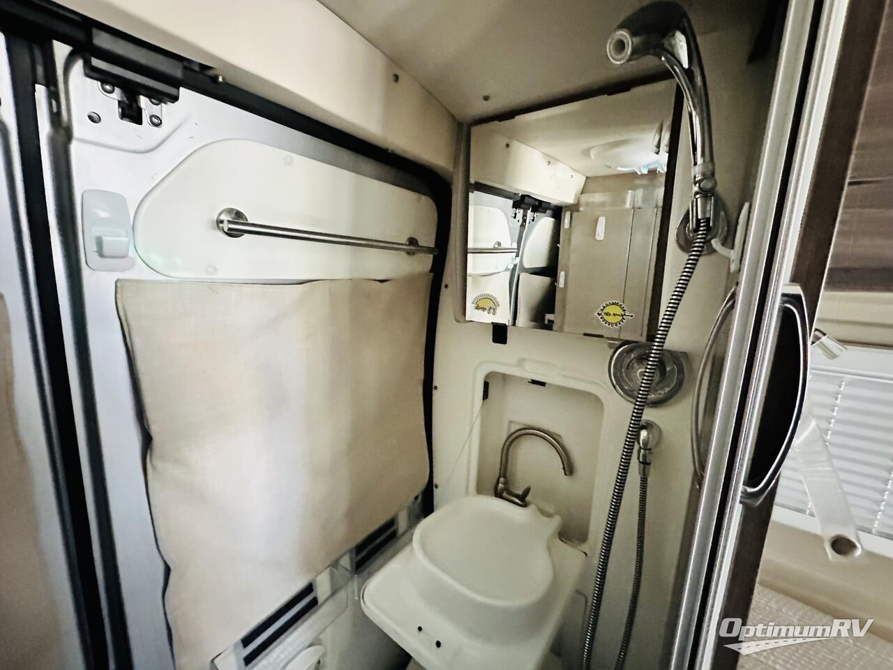 2019 Winnebago Travato 59K Photo 14