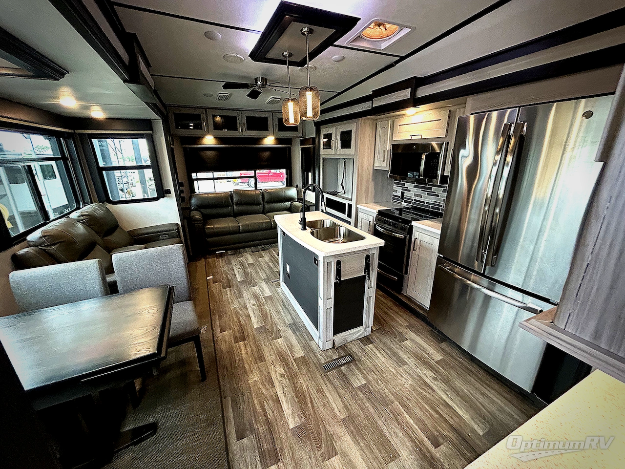 2021 Keystone Montana 3855BR Photo 4