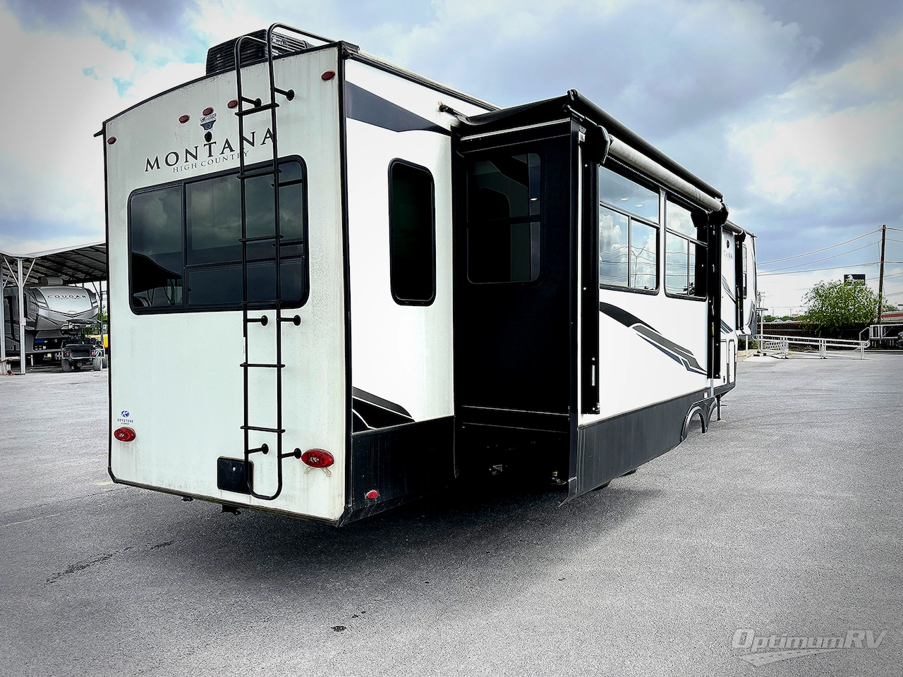 2021 Keystone Montana 3855BR Photo 2