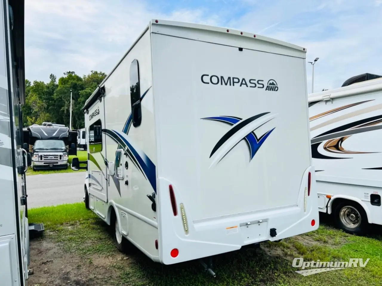 2023 Thor Compass AWD 23TE Photo 3