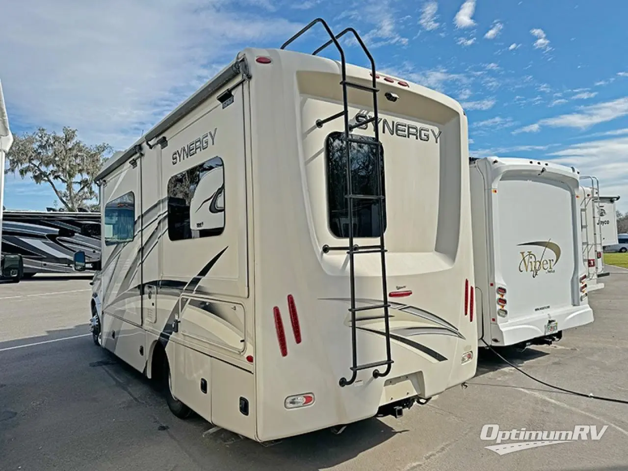 2019 Thor Synergy Sprinter 24SS Photo 3