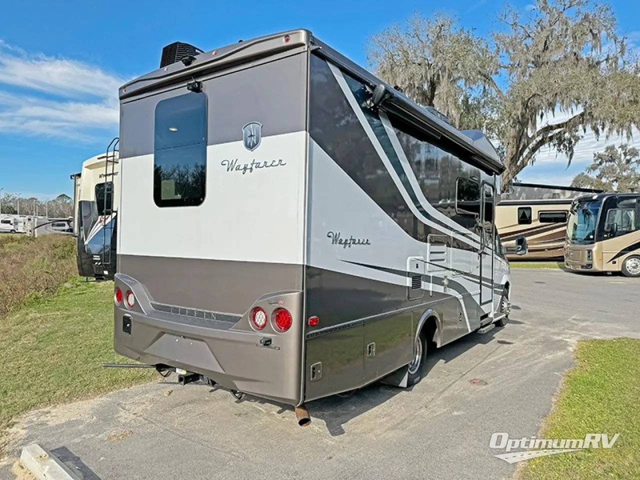 2019 Tiffin Wayfarer 25 RW Photo 2