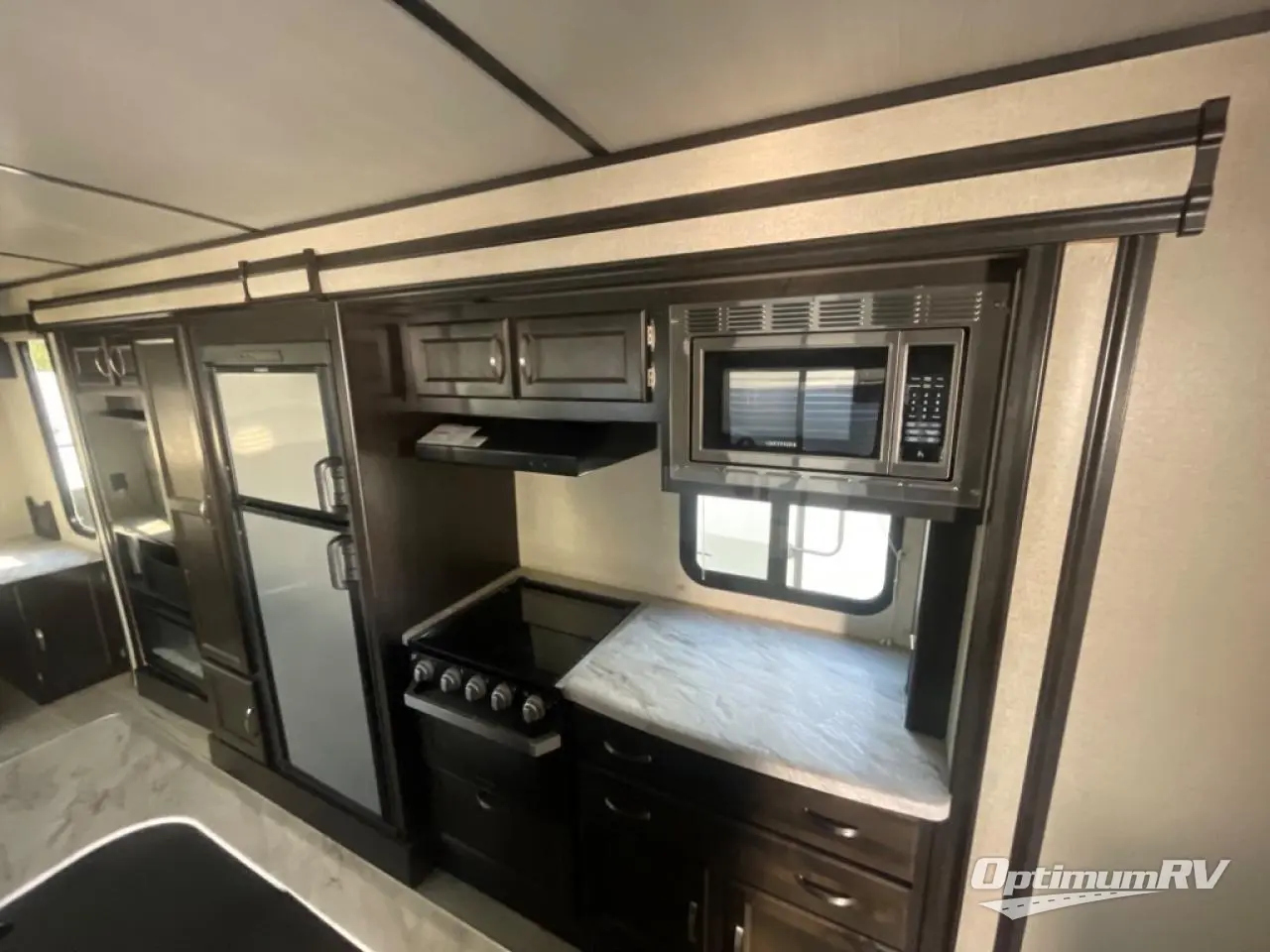 2019 Coachmen Spirit Ultra Lite 3373RL Photo 14