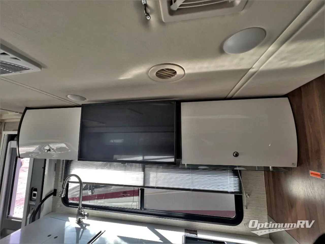 2021 Winnebago View 24D Photo 13