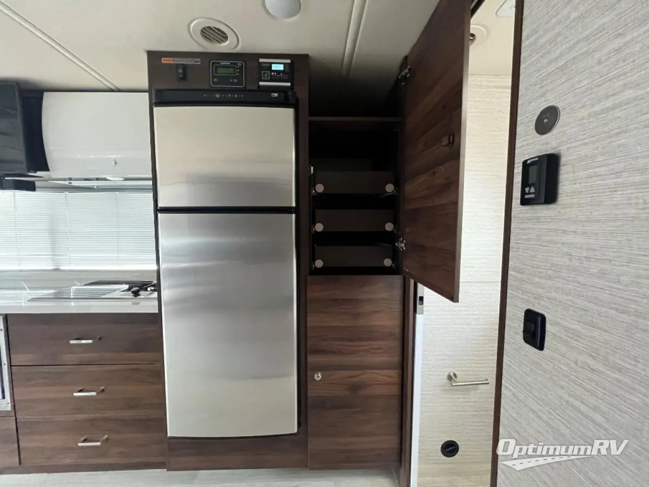 2021 Winnebago View 24D Photo 17