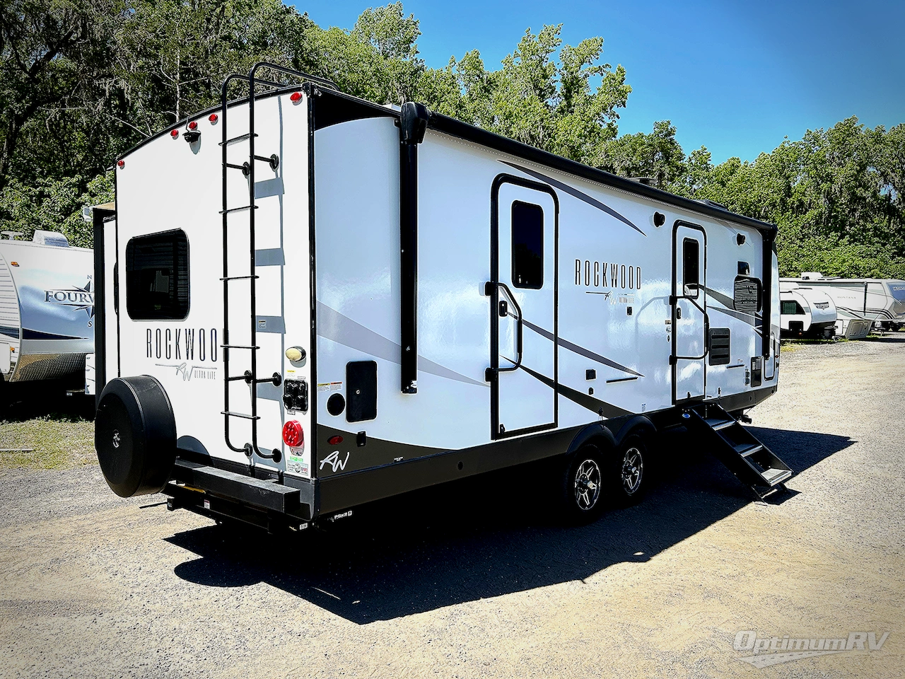2023 Forest River Rockwood Ultra Lite 2608BS Photo 2
