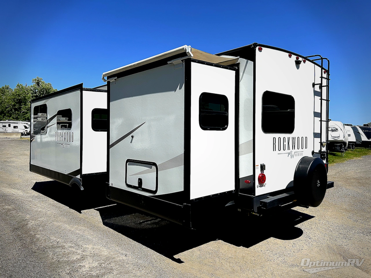 2023 Forest River Rockwood Ultra Lite 2608BS Photo 3