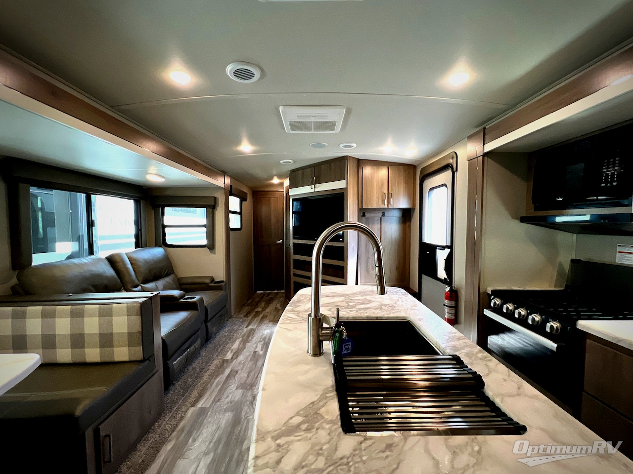2022 Grand Design Imagine 3250BH Photo 3