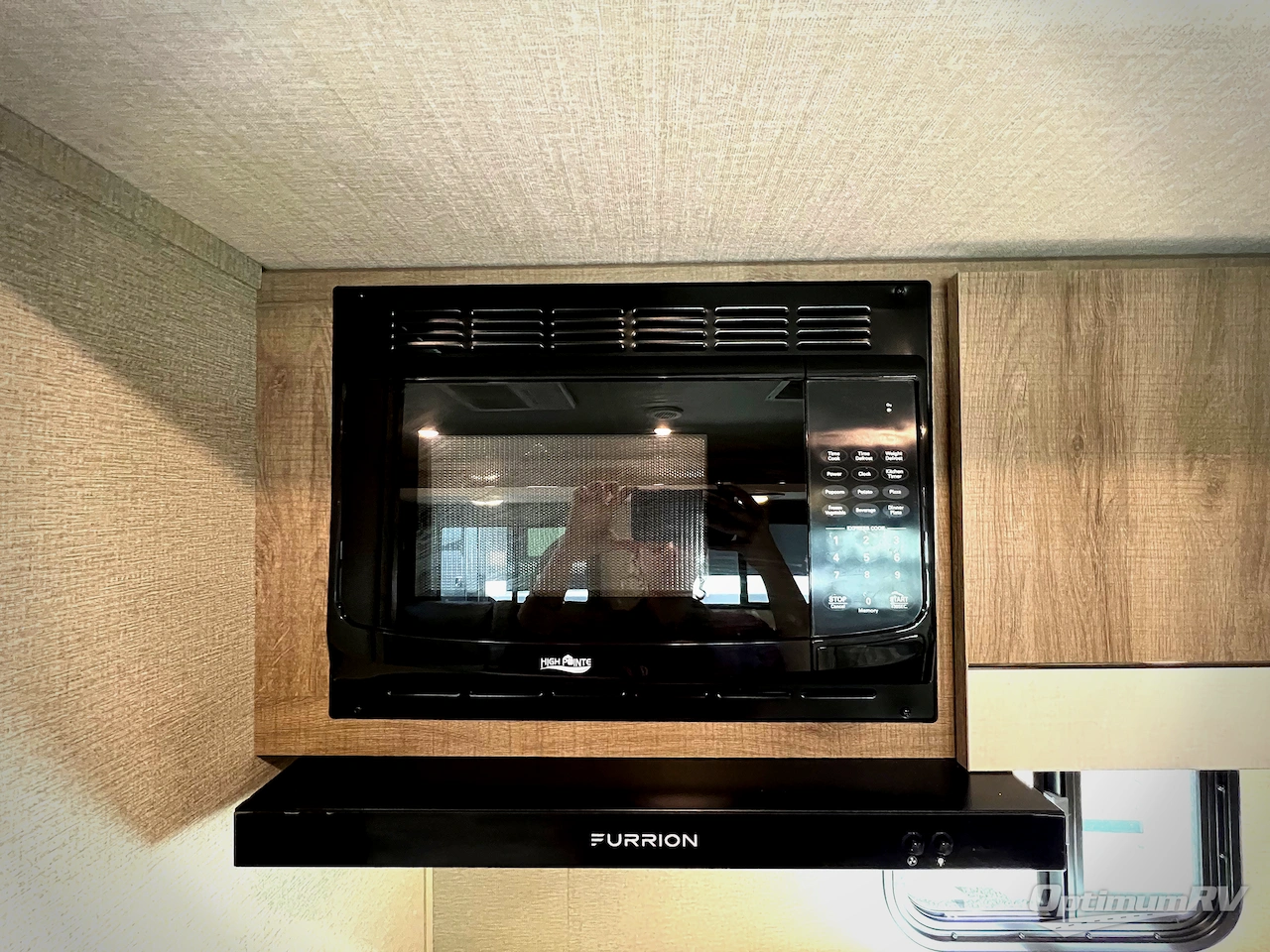 2022 Grand Design Imagine 3250BH Photo 6