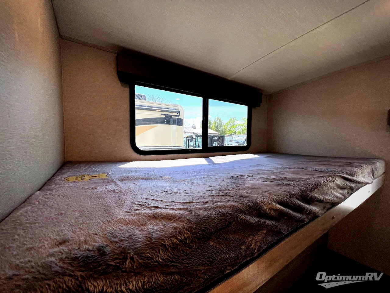 2022 Grand Design Imagine 3250BH Photo 16