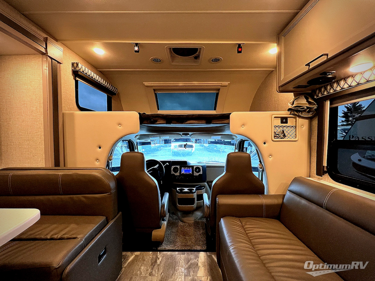 2023 Thor Quantum LF31 E450-V8 Photo 4