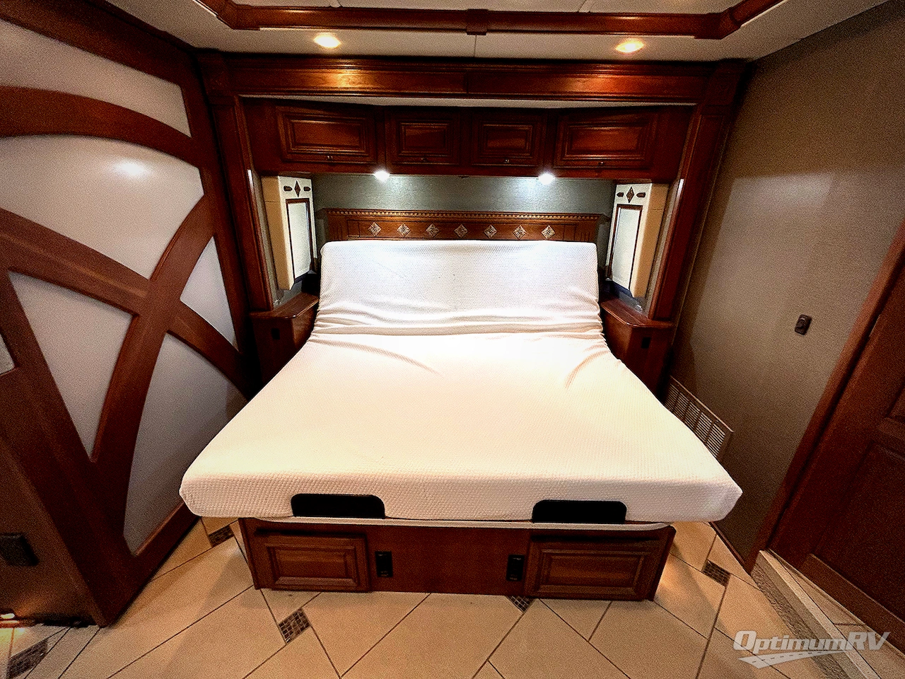2014 Itasca Ellipse 42QD Photo 20