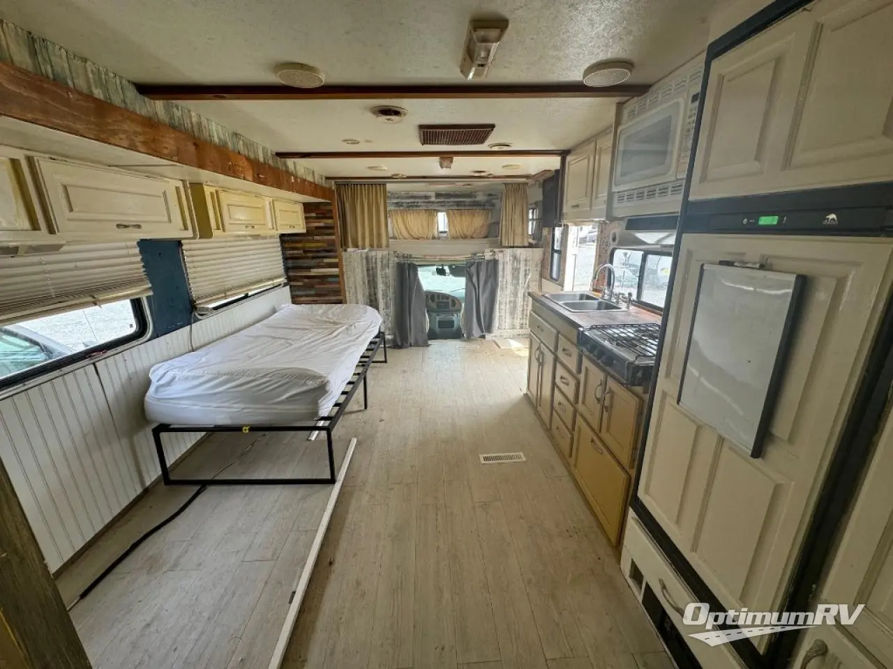 2000 Jayco JAYCO EAGLE 248RBS Photo 11
