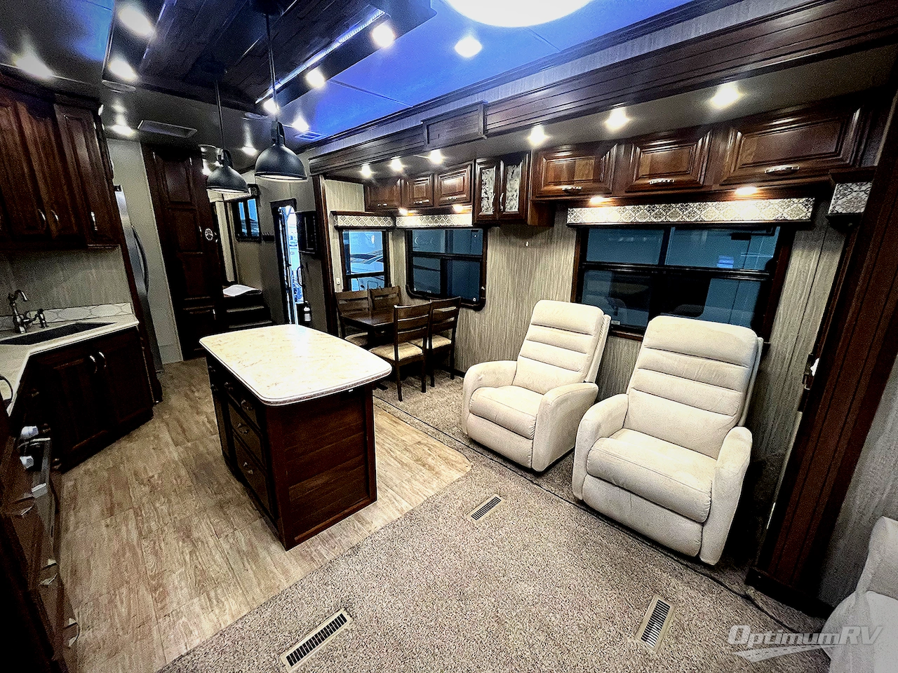 2017 DRV Luxury Suites Mobile Suites Aire MSA 40 Photo 6