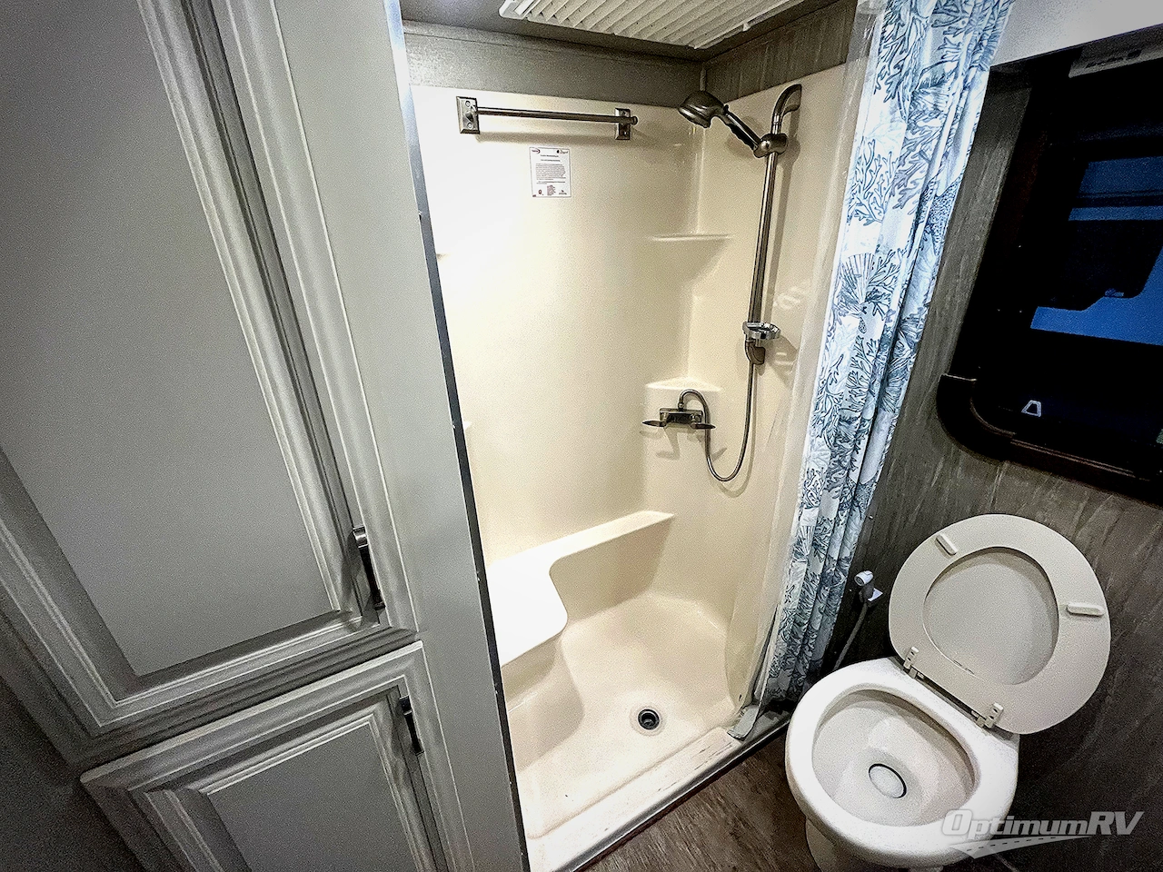 2017 DRV Luxury Suites Mobile Suites Aire MSA 40 Photo 21