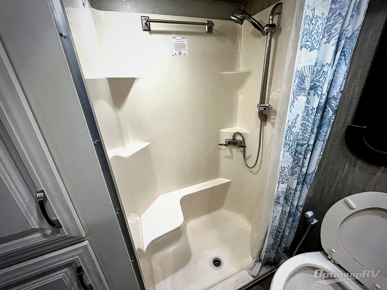 2017 DRV Luxury Suites Mobile Suites Aire MSA 40 Photo 22