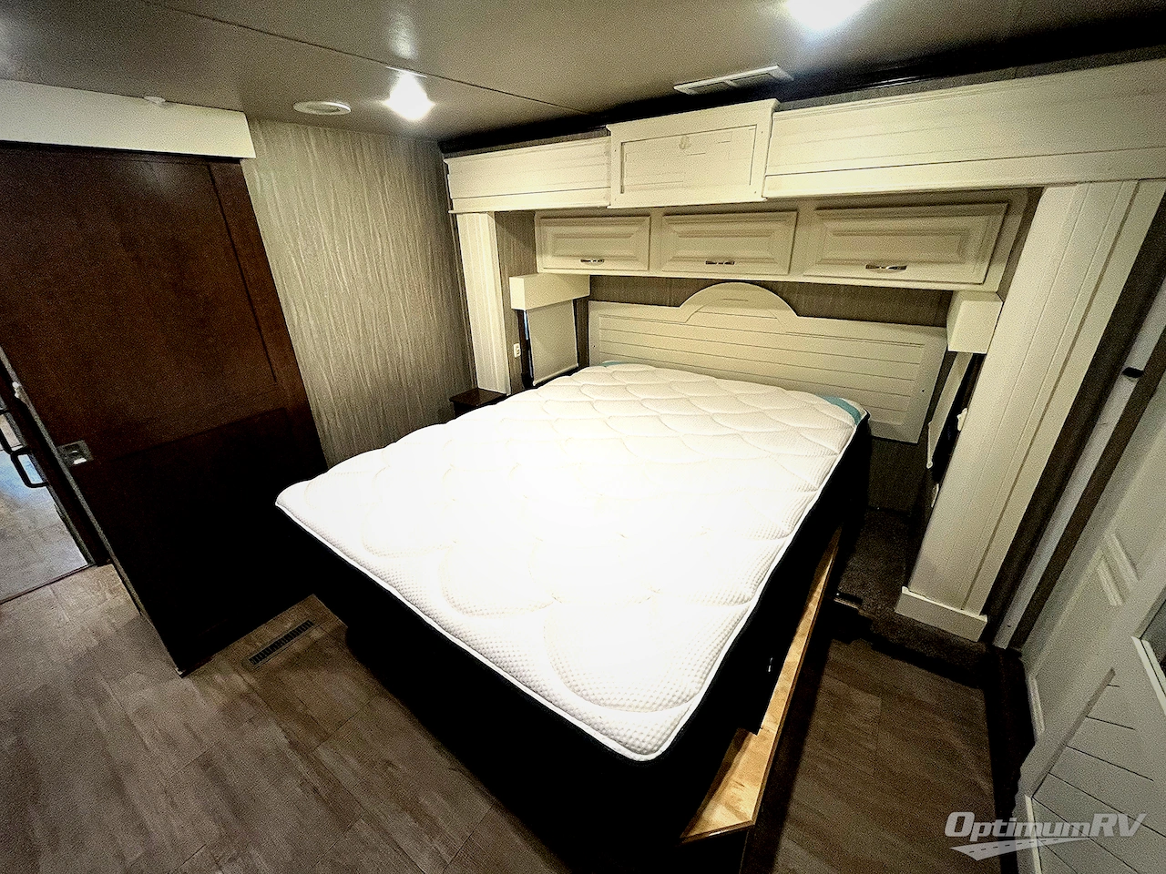 2017 DRV Luxury Suites Mobile Suites Aire MSA 40 Photo 25