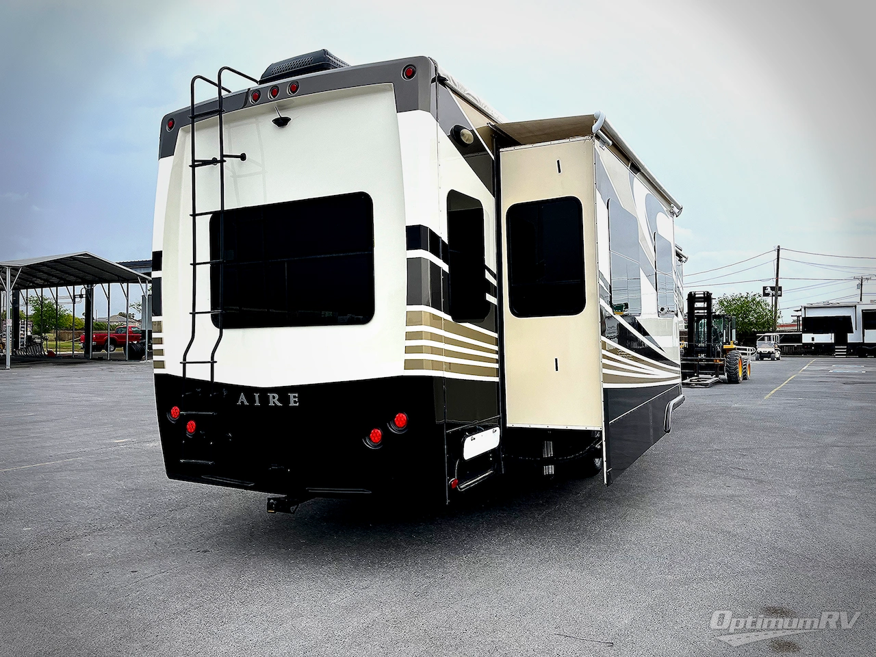 2017 DRV Luxury Suites Mobile Suites Aire MSA 40 Photo 2