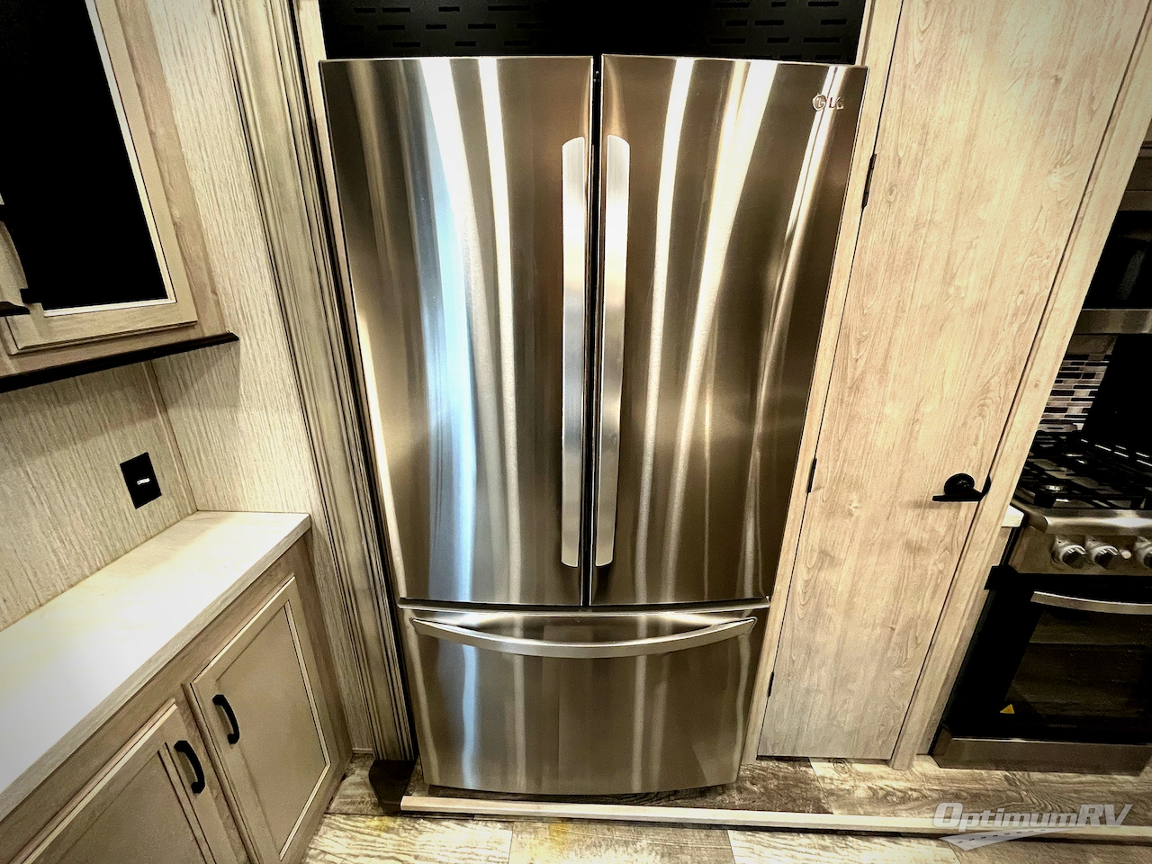 2022 Forest River Sandpiper Destination Trailers 399LOFT Photo 11