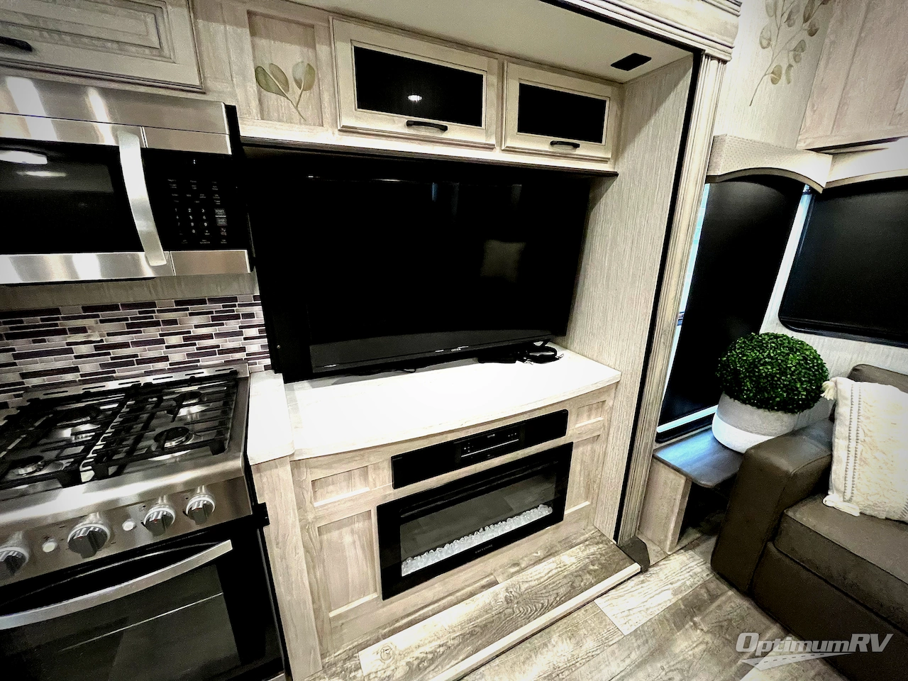 2022 Forest River Sandpiper Destination Trailers 399LOFT Photo 18