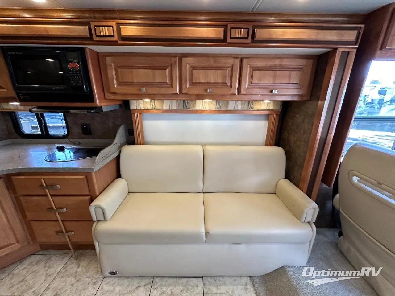 2012 Tiffin Allegro Breeze 32 BR Photo 8