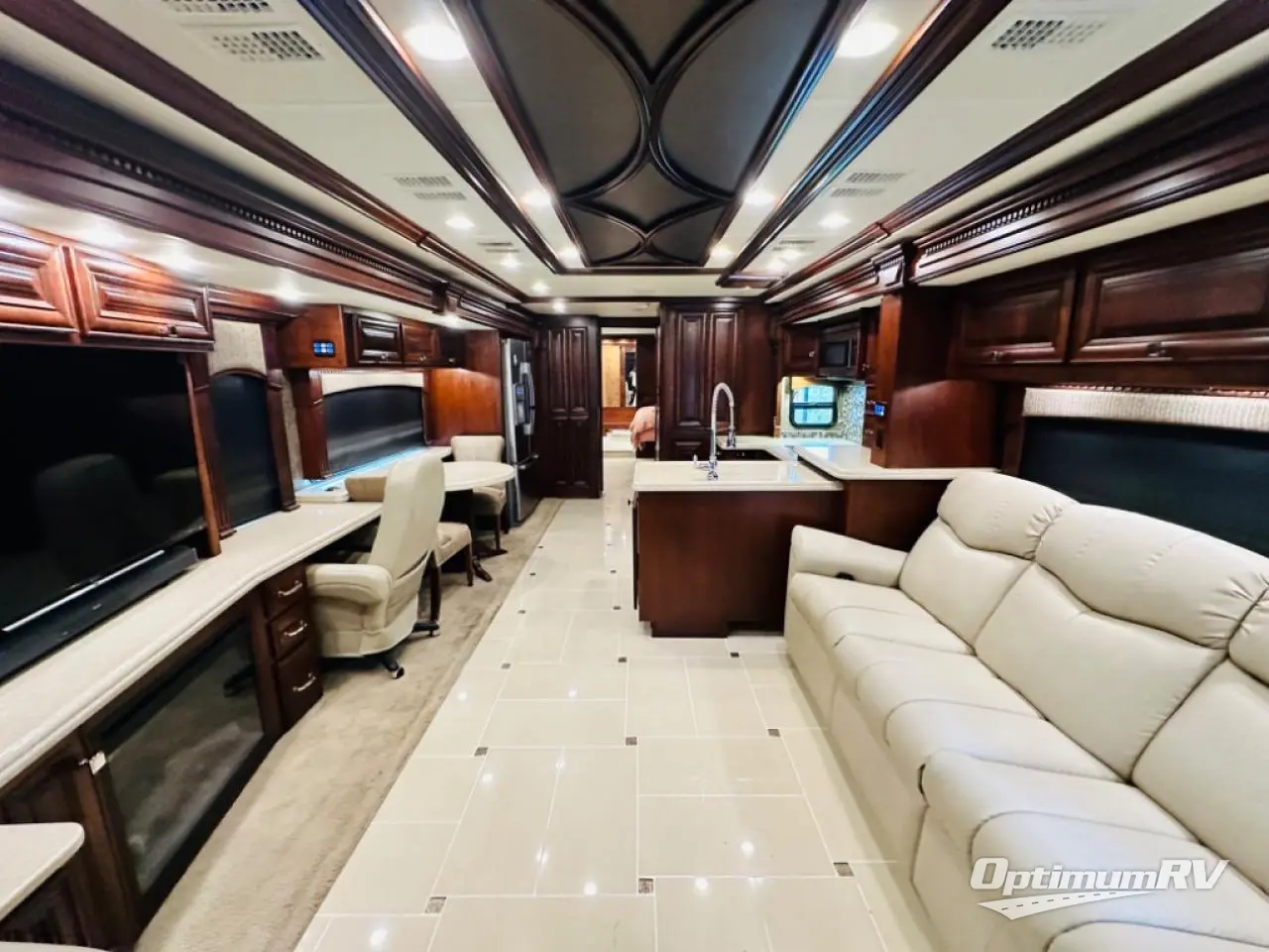 2016 Monaco Dynasty 45 Palace Photo 6