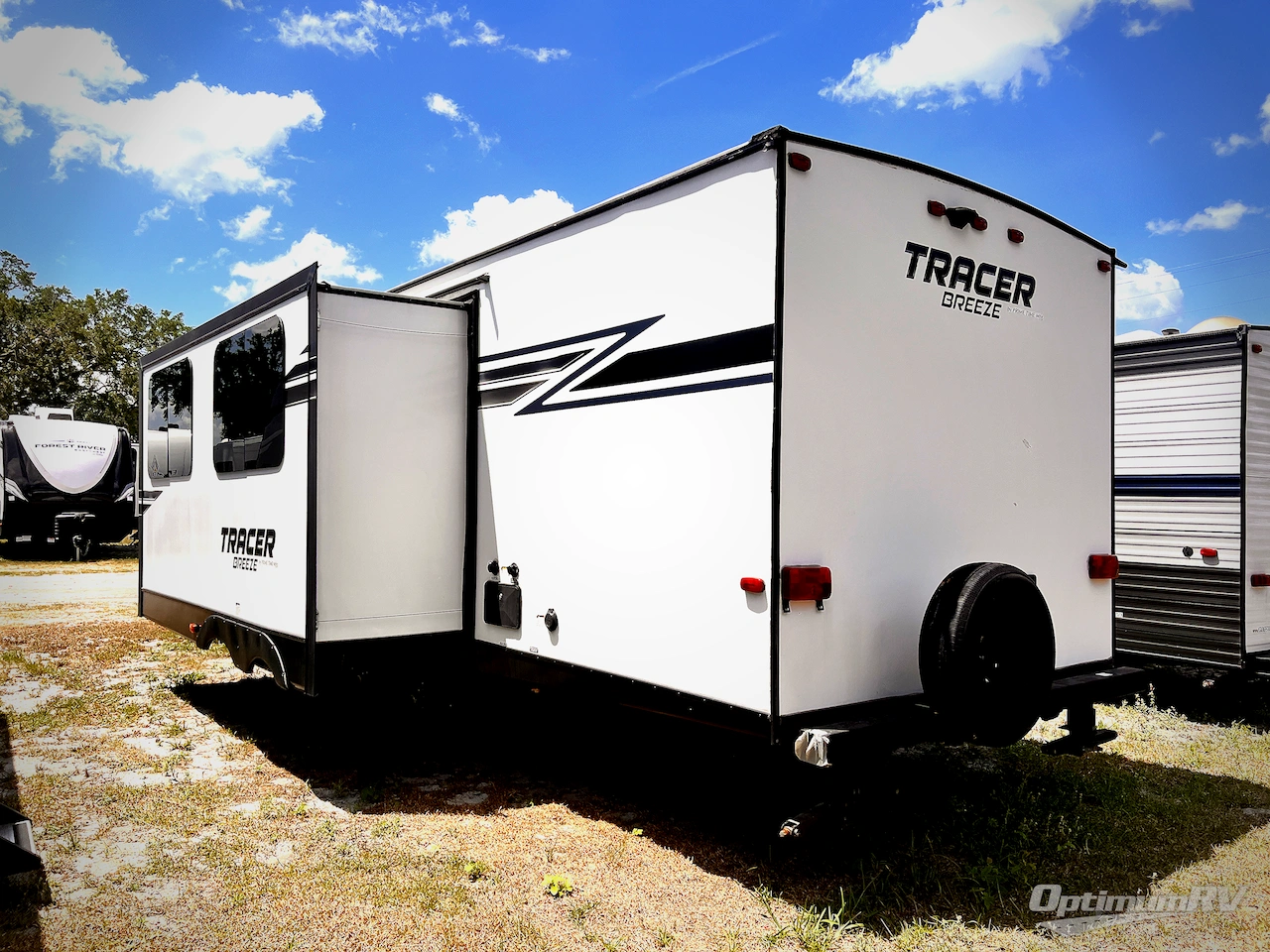 2019 Prime Time Tracer Breeze 24DBS Photo 3