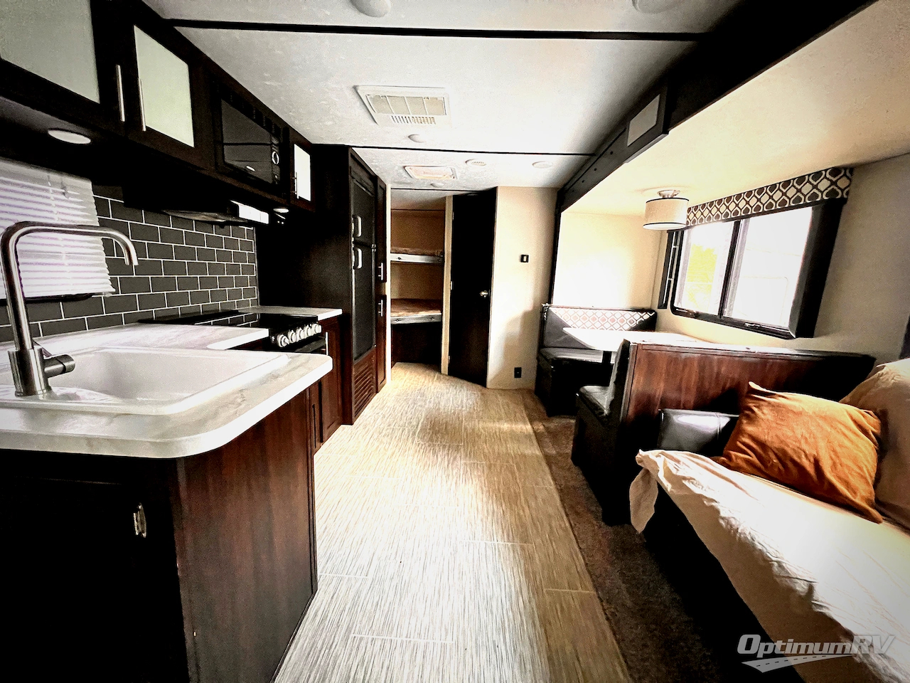 2019 Prime Time Tracer Breeze 24DBS Photo 4