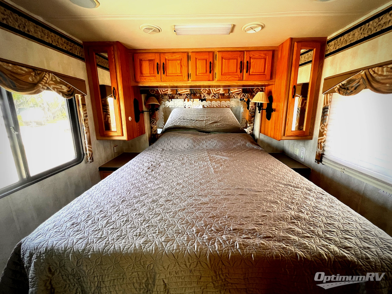 2000 Holiday Rambler Endeavor 38WDS Photo 21