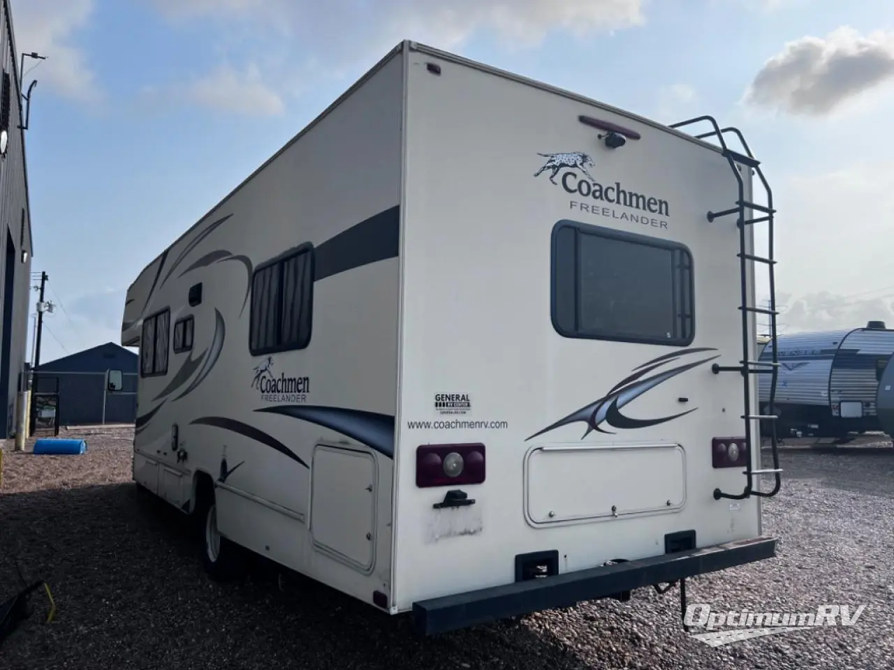 2016 Coachmen Freelander 27QB Ford 350 Photo 3