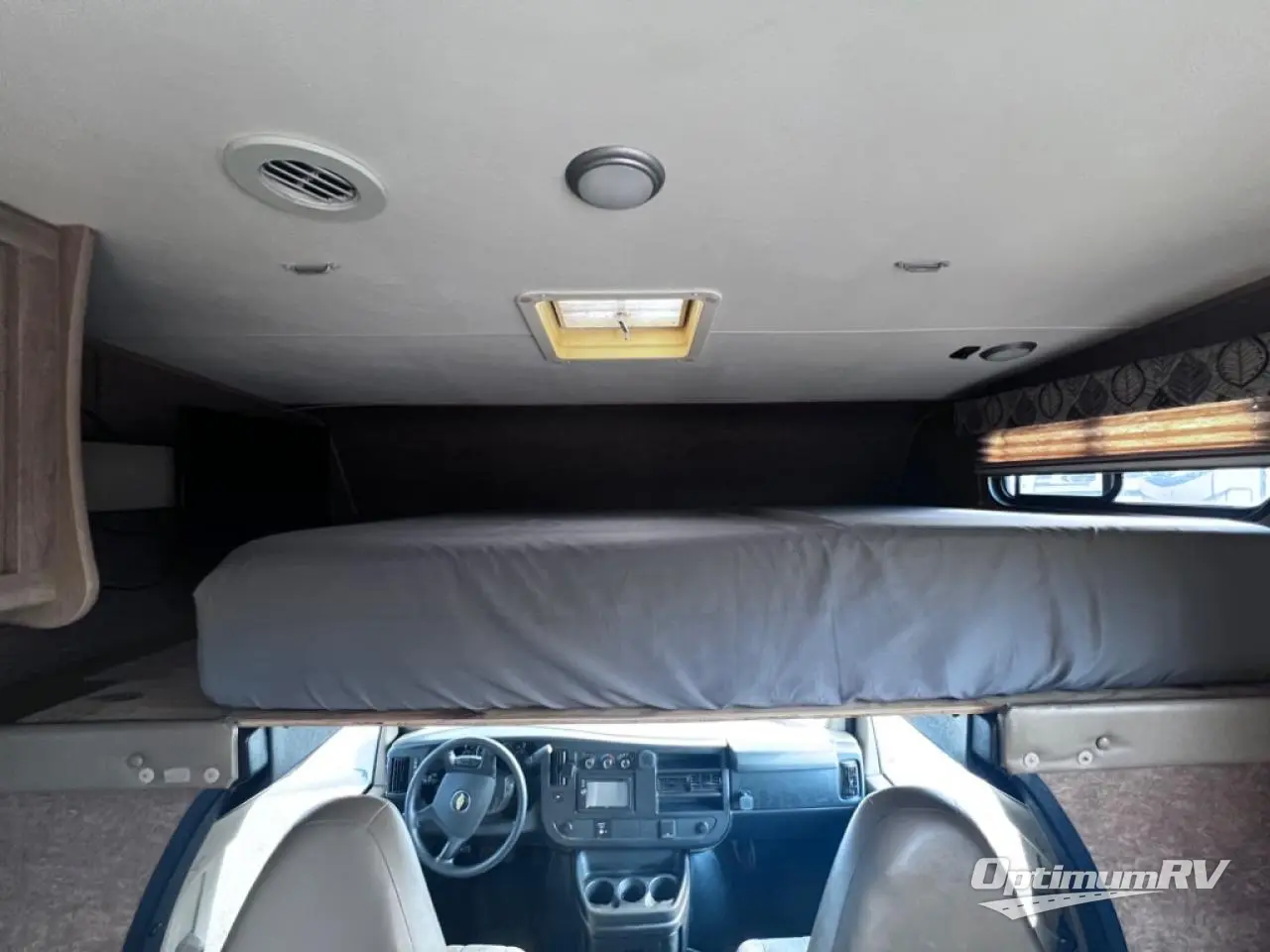 2016 Coachmen Freelander 27QB Ford 350 Photo 5