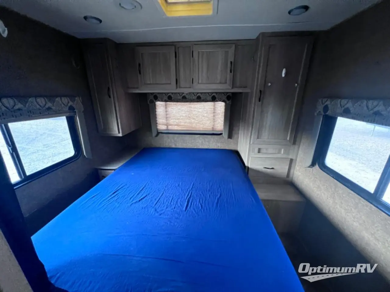 2016 Coachmen Freelander 27QB Ford 350 Photo 14
