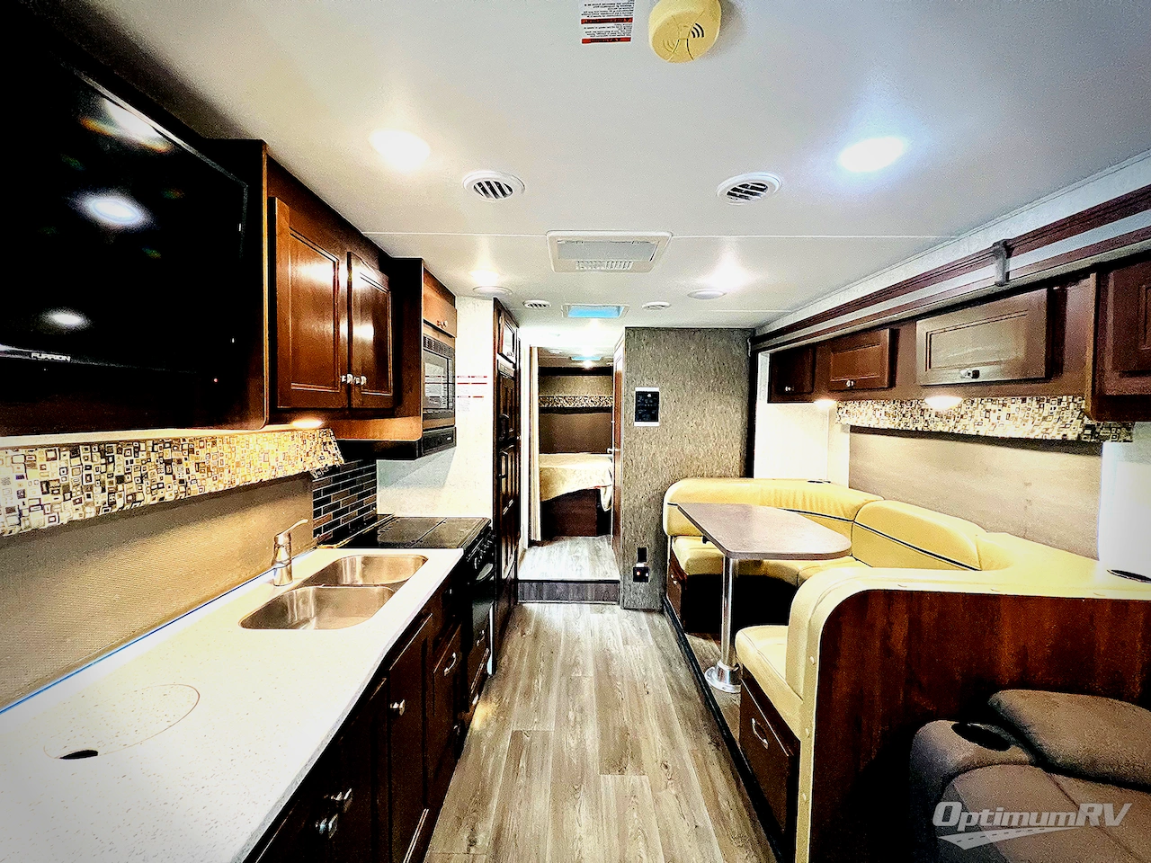 2018 Forest River Sunseeker 3010DS Ford Photo 8