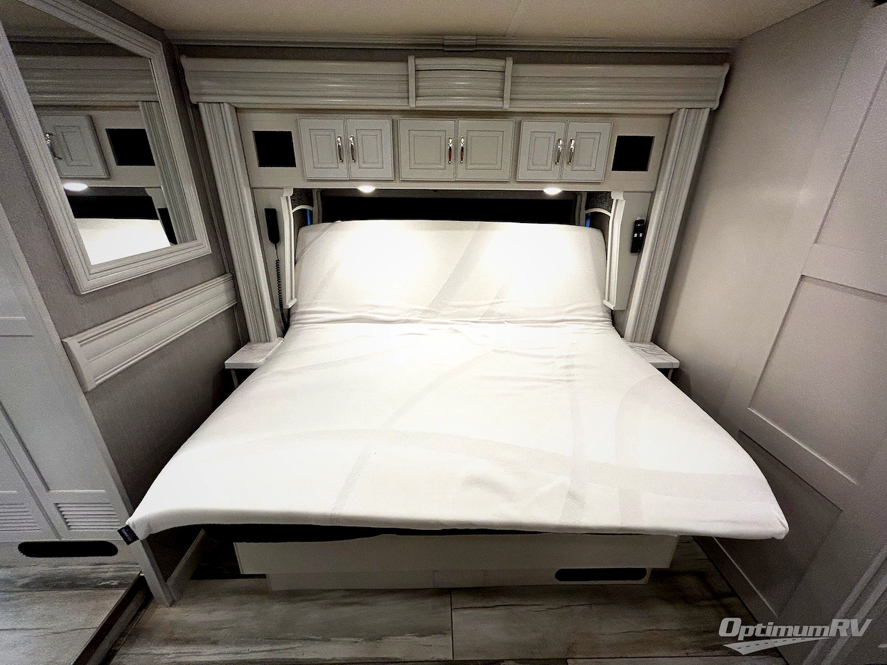 2022 Holiday Rambler Endeavor 38K Photo 18
