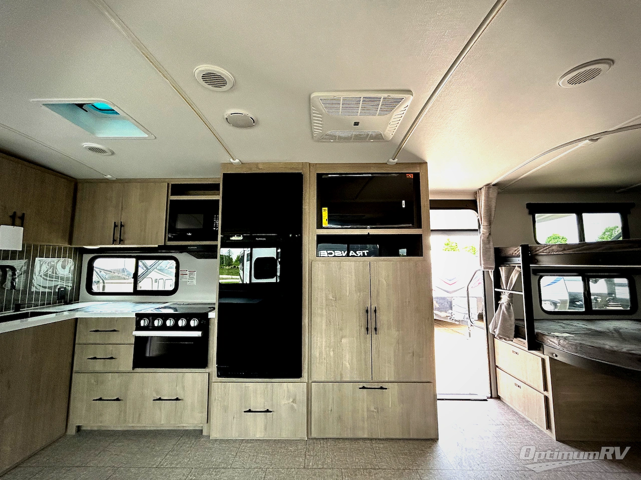 2025 Grand Design Imagine 2800BH Photo 9