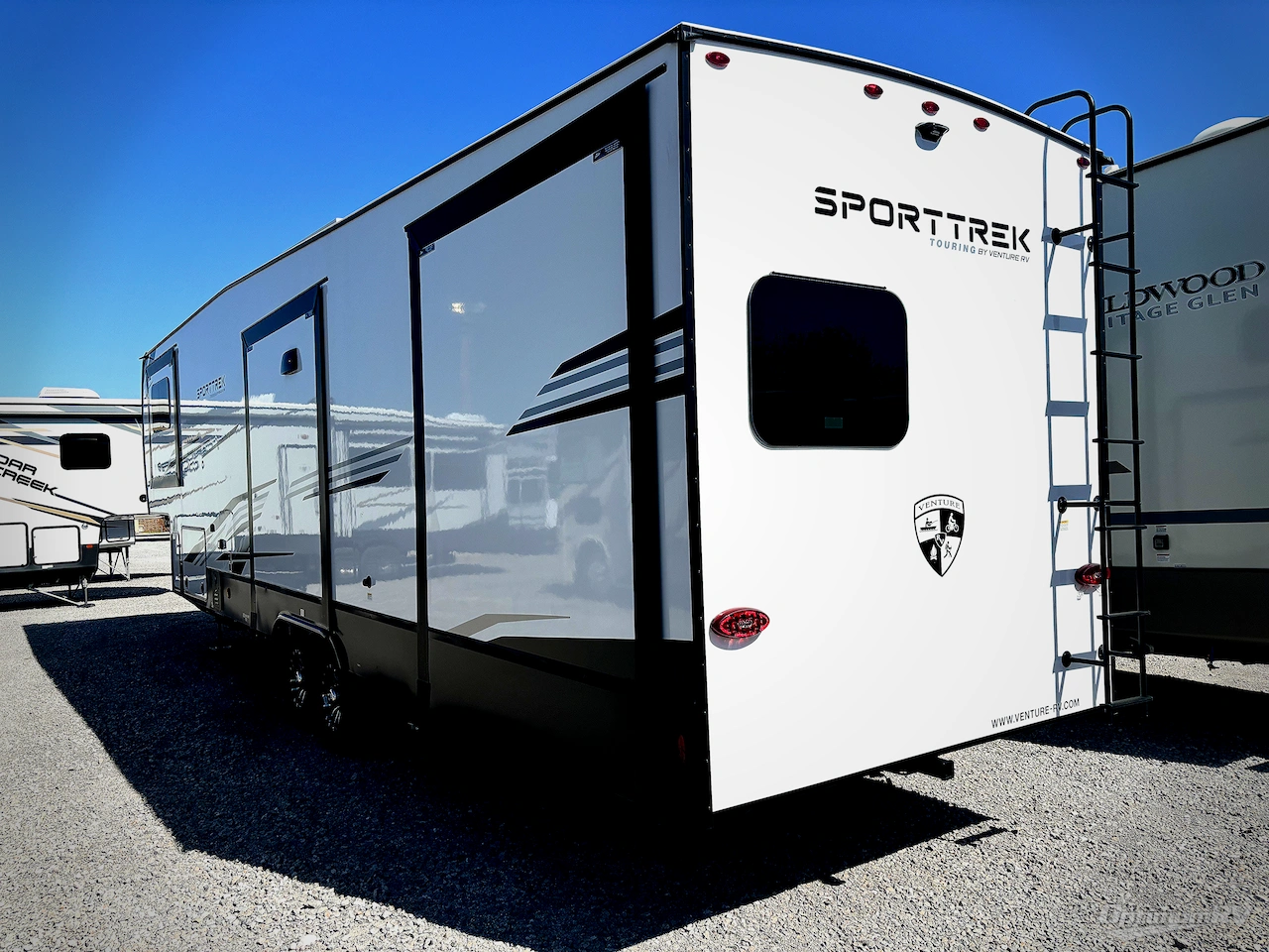 2025 Venture SportTrek Touring Edition STTF354VBH Photo 3
