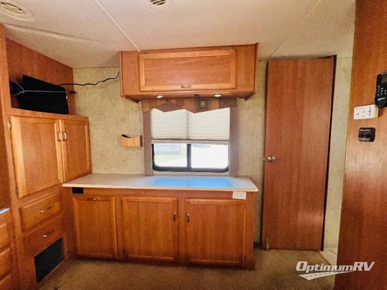 2007 National RV Sea Breeze LX 8360 Photo 17