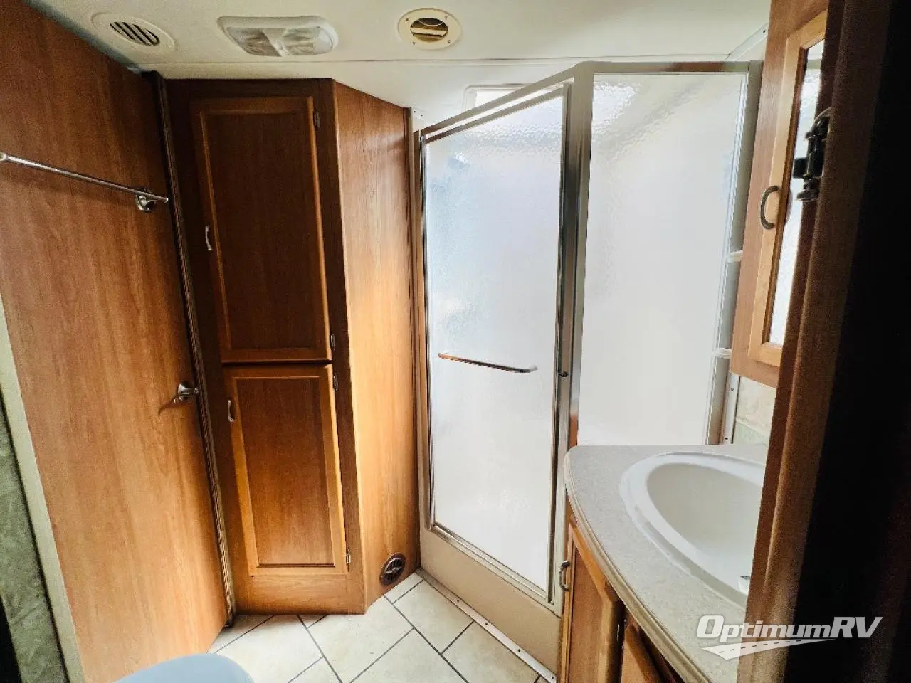 2007 National RV Sea Breeze LX 8360 Photo 18