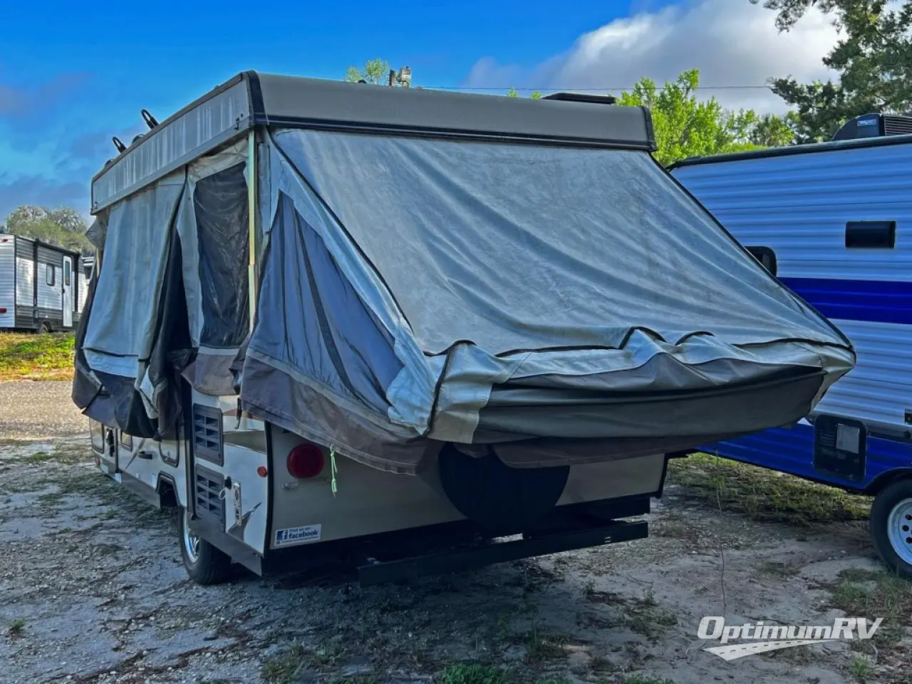 2018 Forest River Rockwood Premier 2317G Photo 3