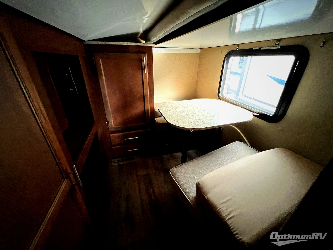 2015 Dutchmen Aerolite 315BHSS Photo 12