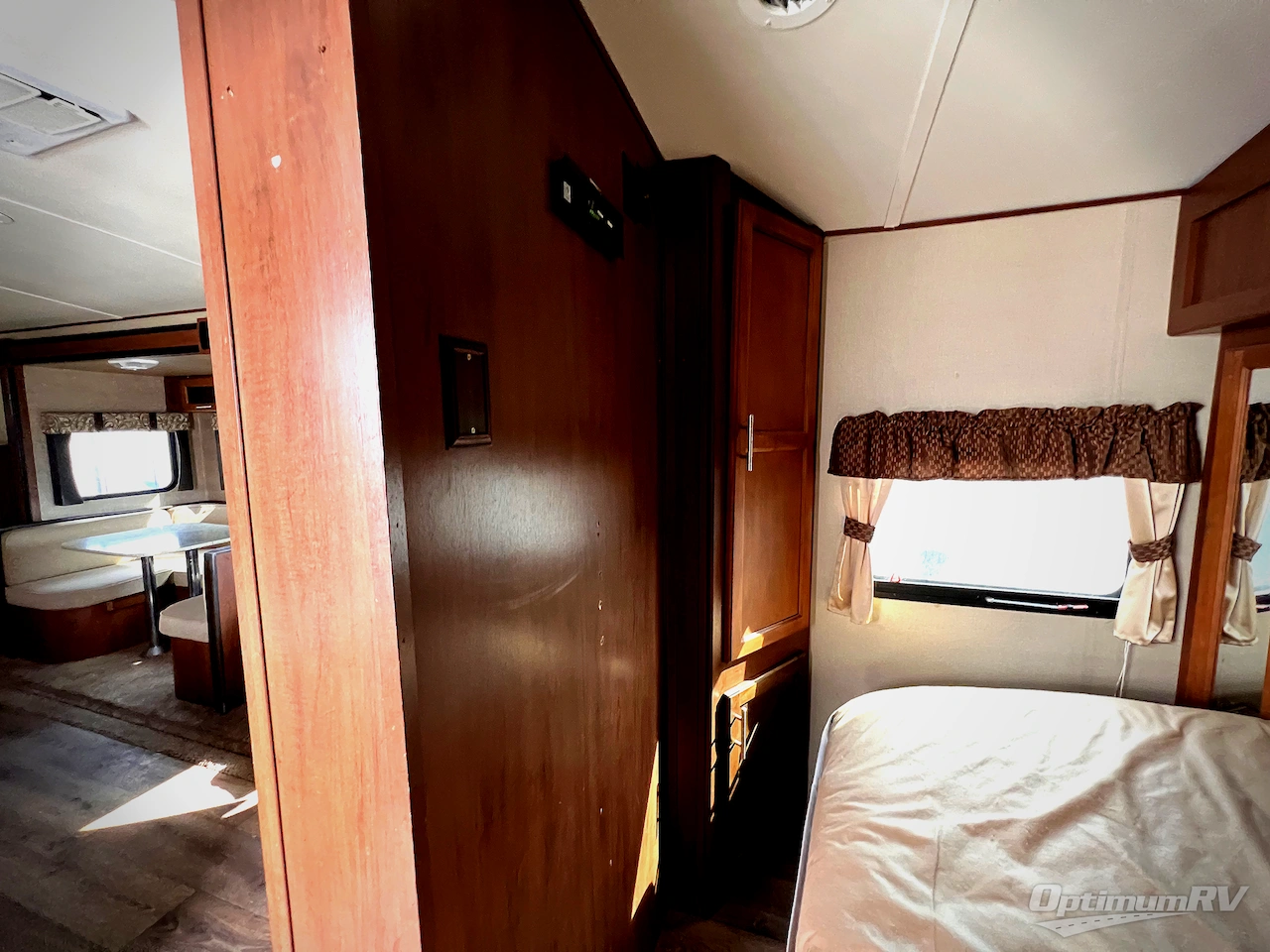 2015 Dutchmen Aerolite 315BHSS Photo 16
