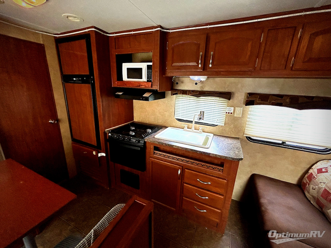 2011 Jayco Jay Flight 22FB Photo 6
