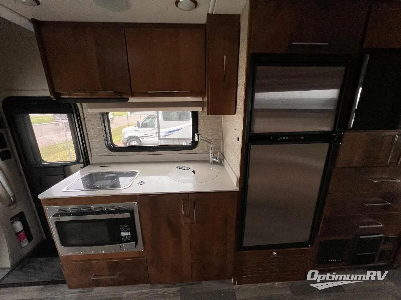 2020 Tiffin Wayfarer 25 RW Photo 7